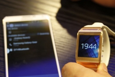 Thất vọng về công nghệ hàng loạt khách hàng trả lại Galaxy Gear